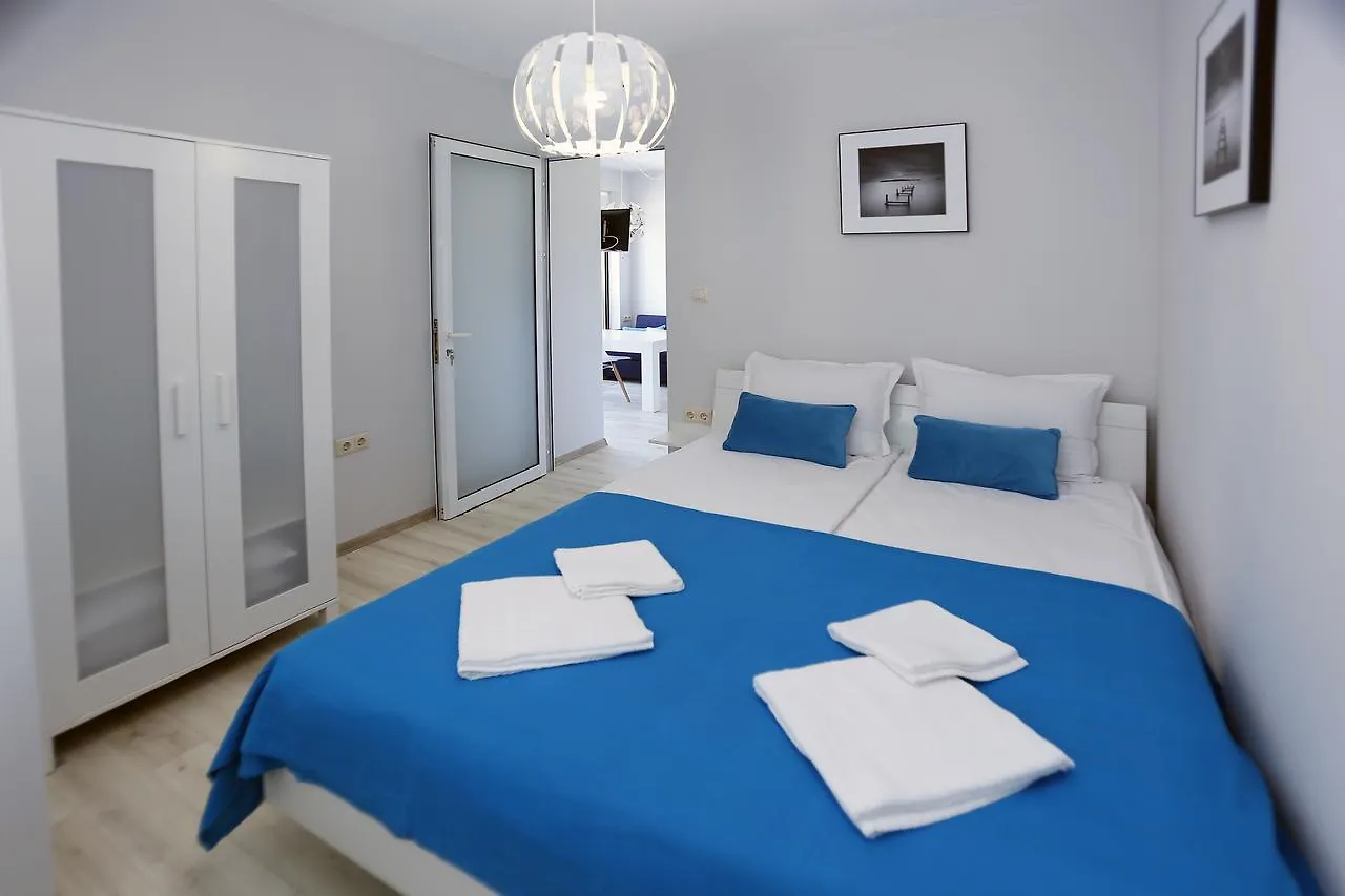 Lovely Sunrise - Първа Линия Морска Градина Apartment Burgas